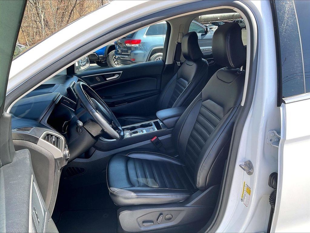 Used 2024 White Ford SEL image 10