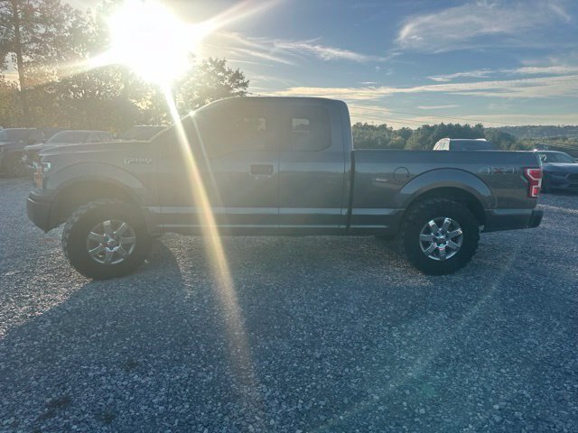 Used 2019 Magnetic Metallic Ford XL image 18