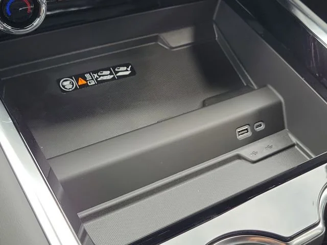 New 2026 Black Chevrolet High Country image 38