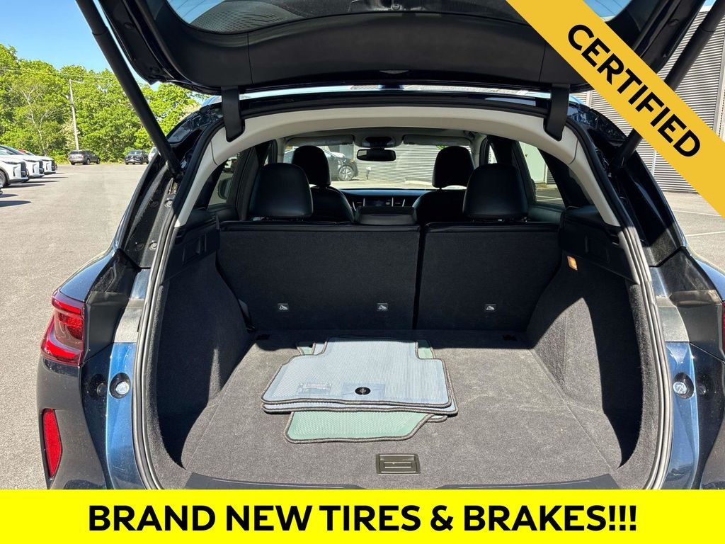 Certified Used 2022 Blue INFINITI LUXE image 14