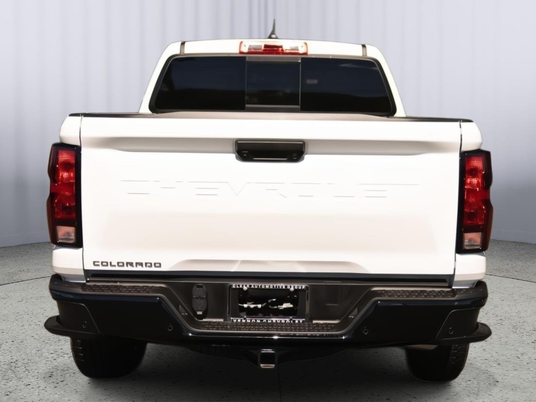 New 2025 Summit White Chevrolet Trail Boss image 6