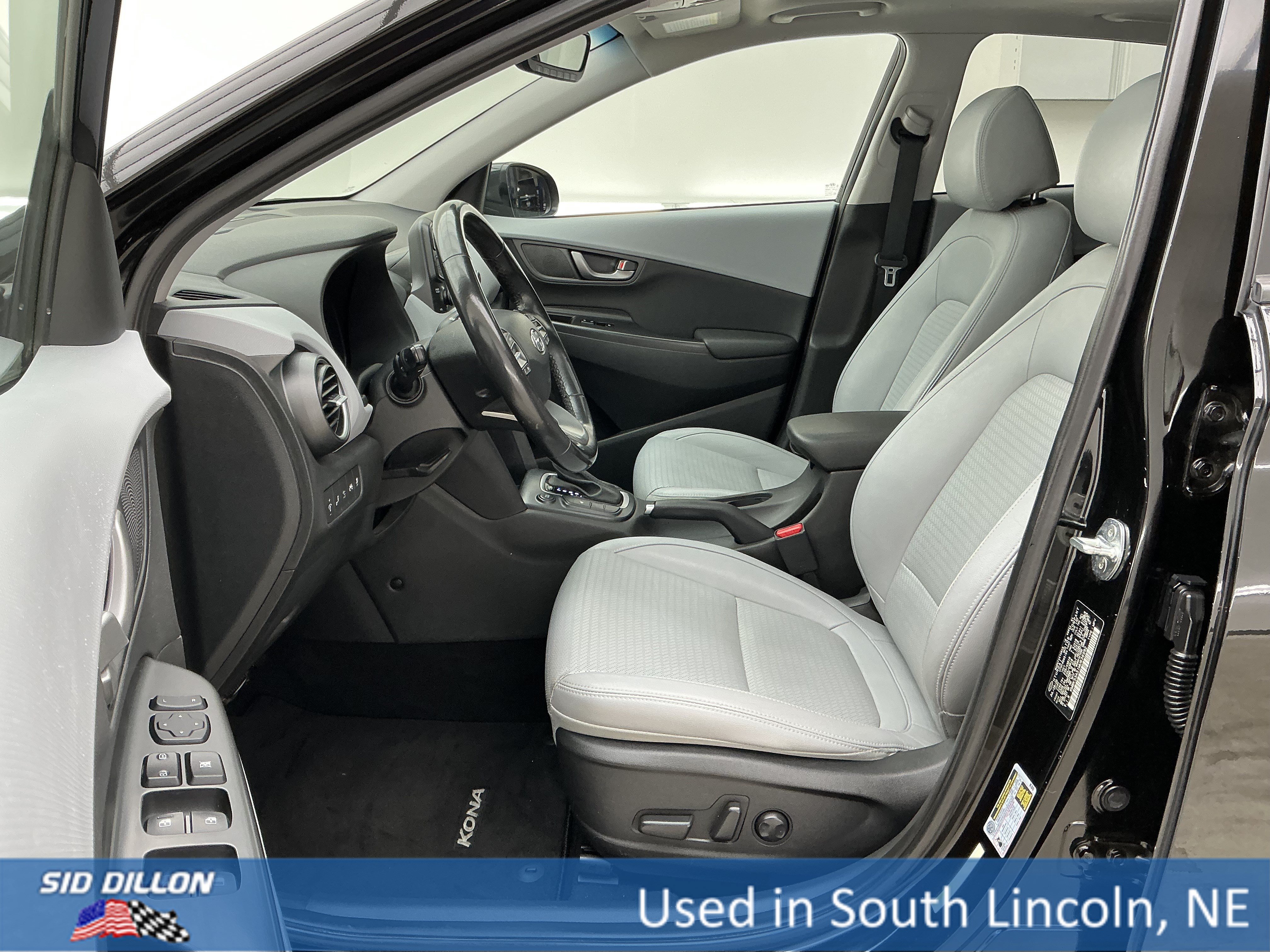 Used 2021 Ultra Black Hyundai Ultimate image 17