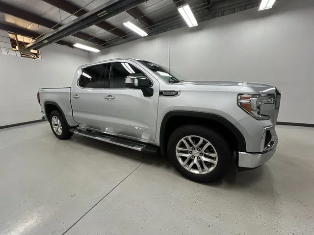 Used 2020 Silver GMC SLT image 9