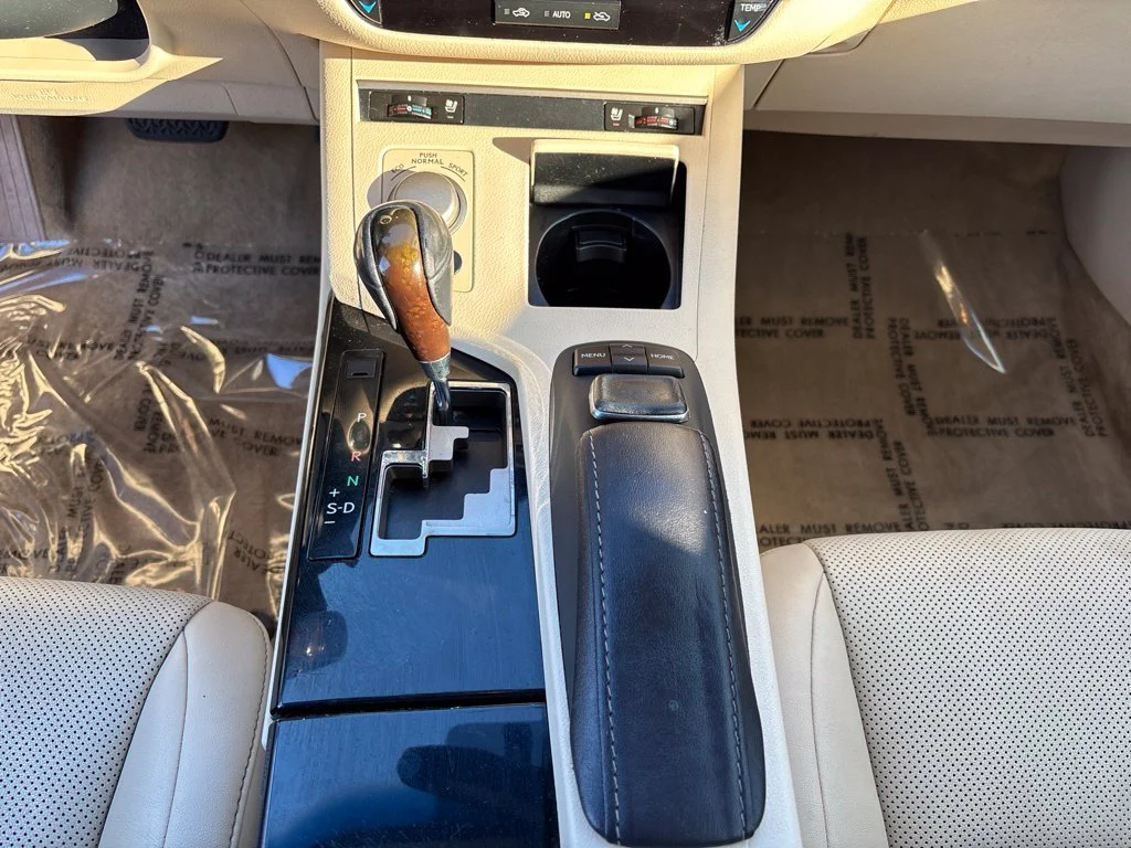 Used 2015 Black Lexus 350 image 21