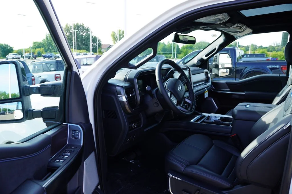 New 2026 Star White Metallic Tri-Coat Ford  image 11