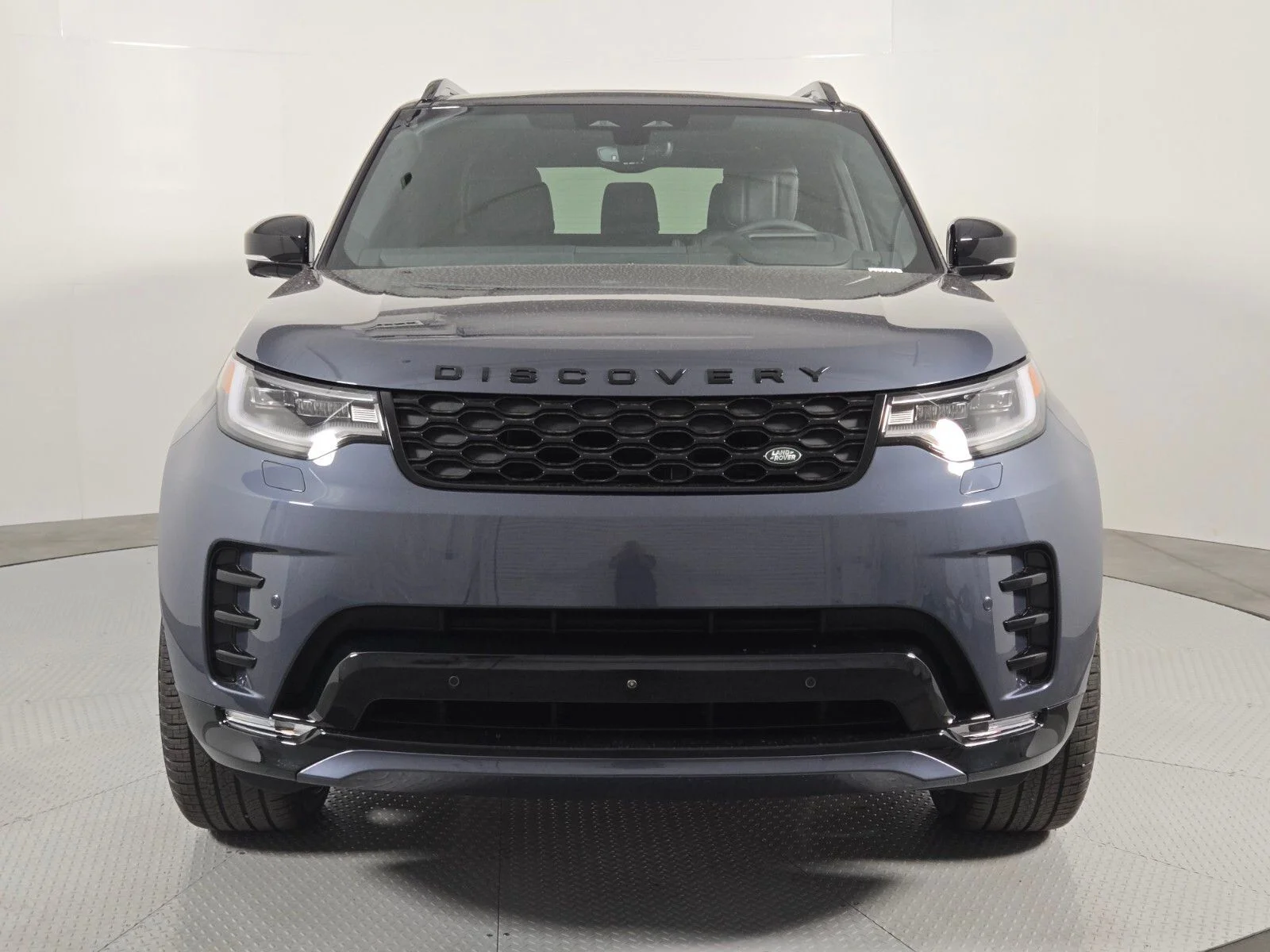 New 2026 Varesine Blue Land Rover Dynamic SE image 8