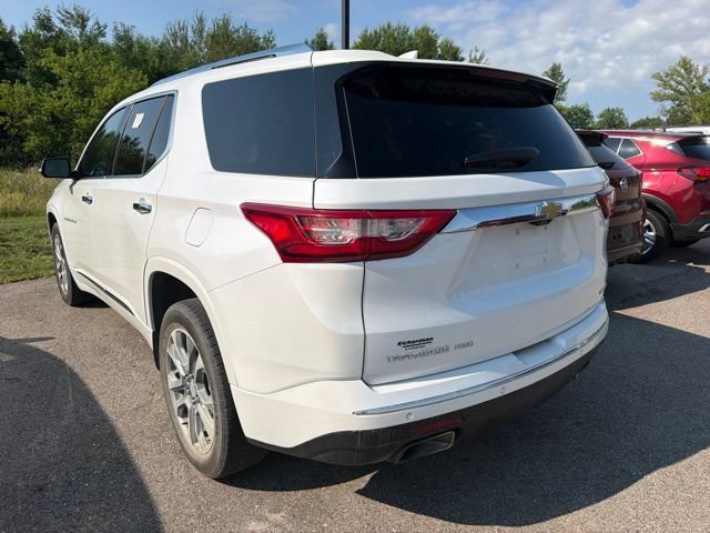 Used 2021 IRIDESCENT PEARL TRICOAT Chevrolet Premier image 9