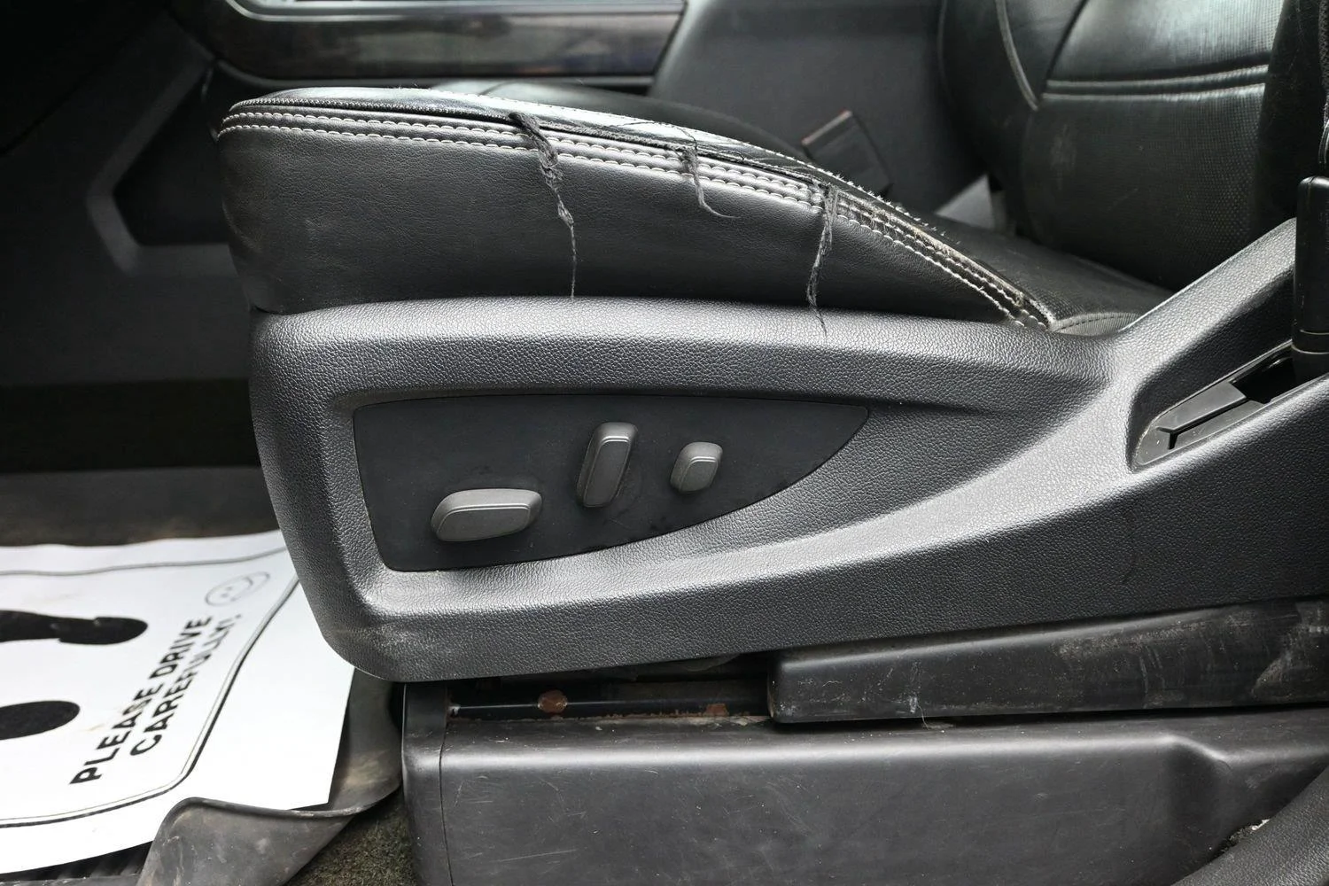 Used 2014 Iridium Metallic GMC Denali image 19