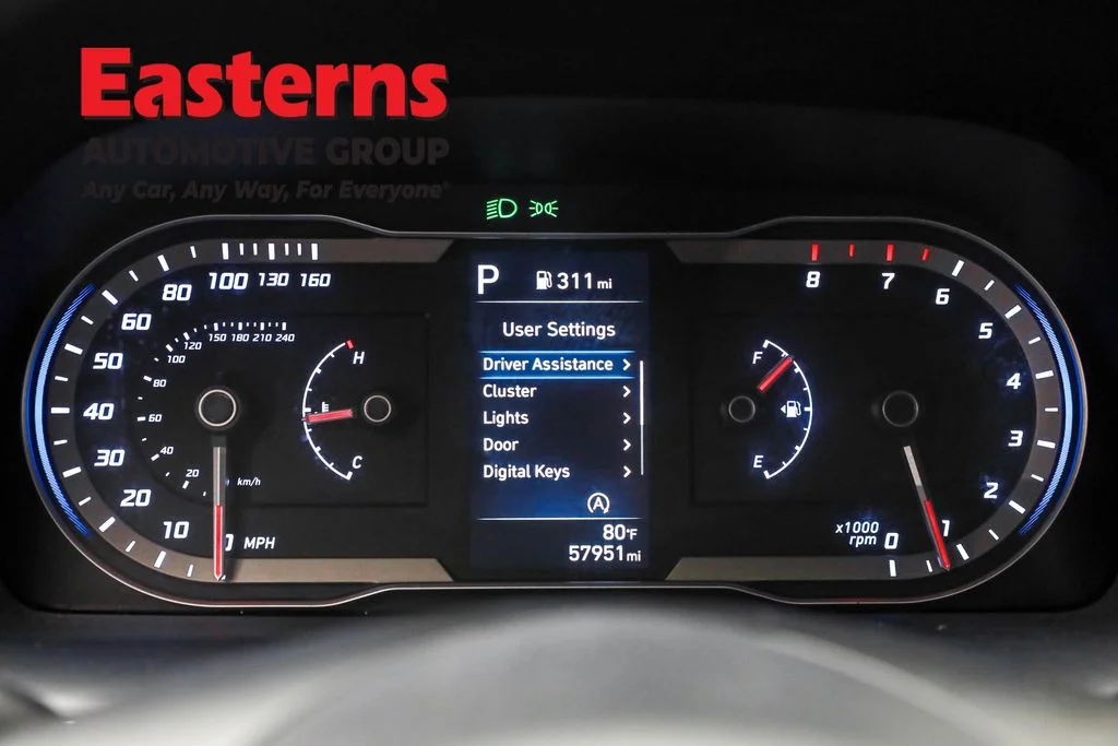 Used 2024 White Hyundai SEL image 18