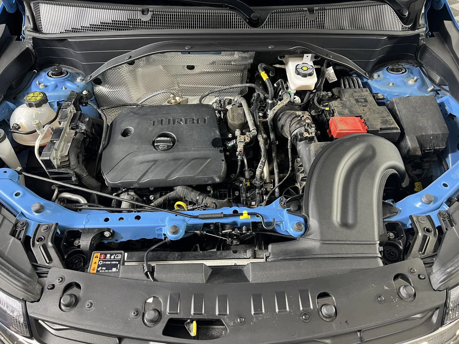 Used 2024 Fountain Blue Chevrolet LT image 27