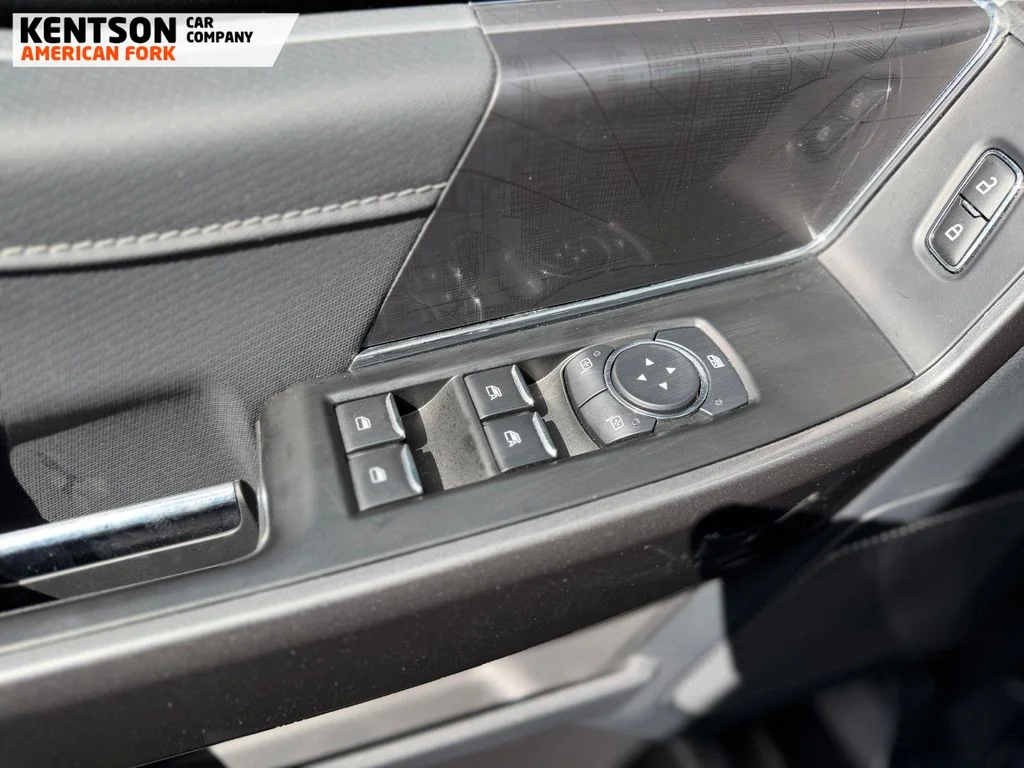 Used 2023 Gray Ford XLT image 19