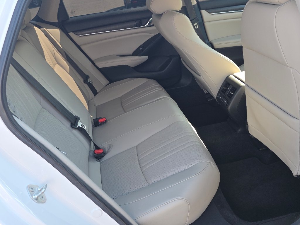Certified Used 2021 White Honda EX-L image 24