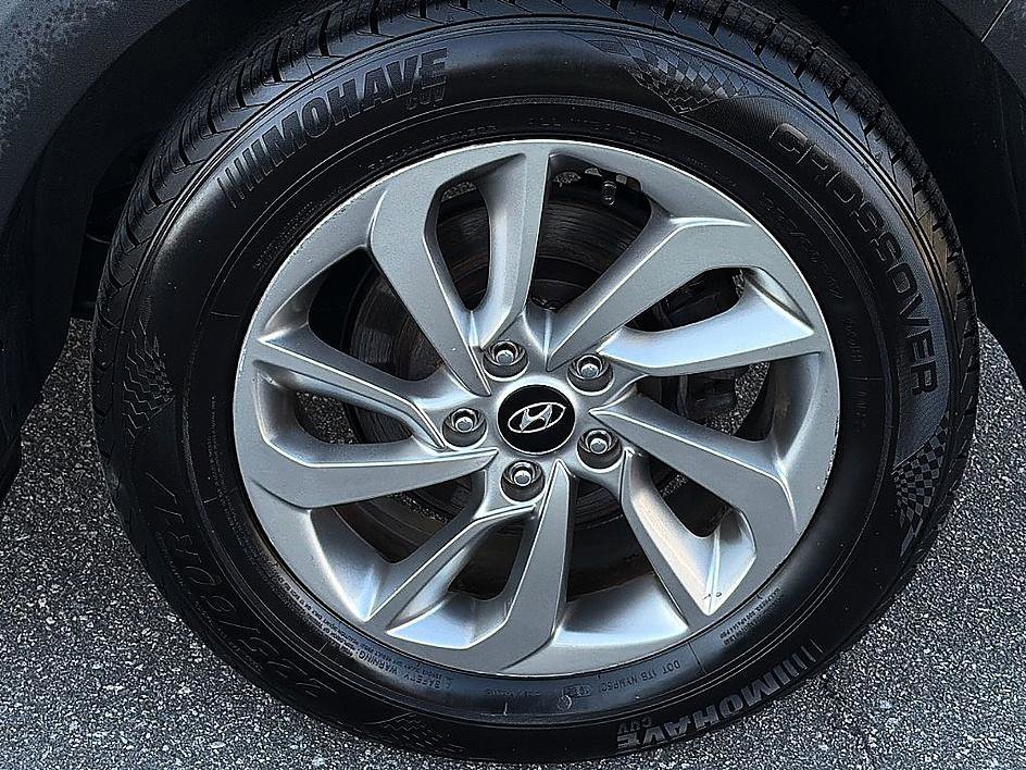 Used 2018 Coliseum Gray Hyundai SE image 7