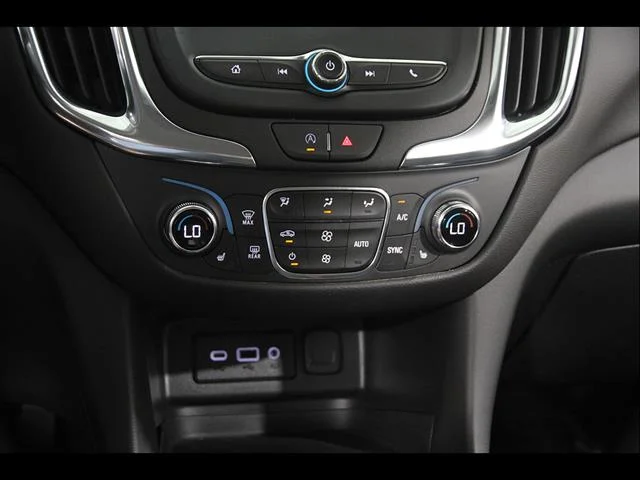 2023 Chevrolet Equinox LT - Photo 13