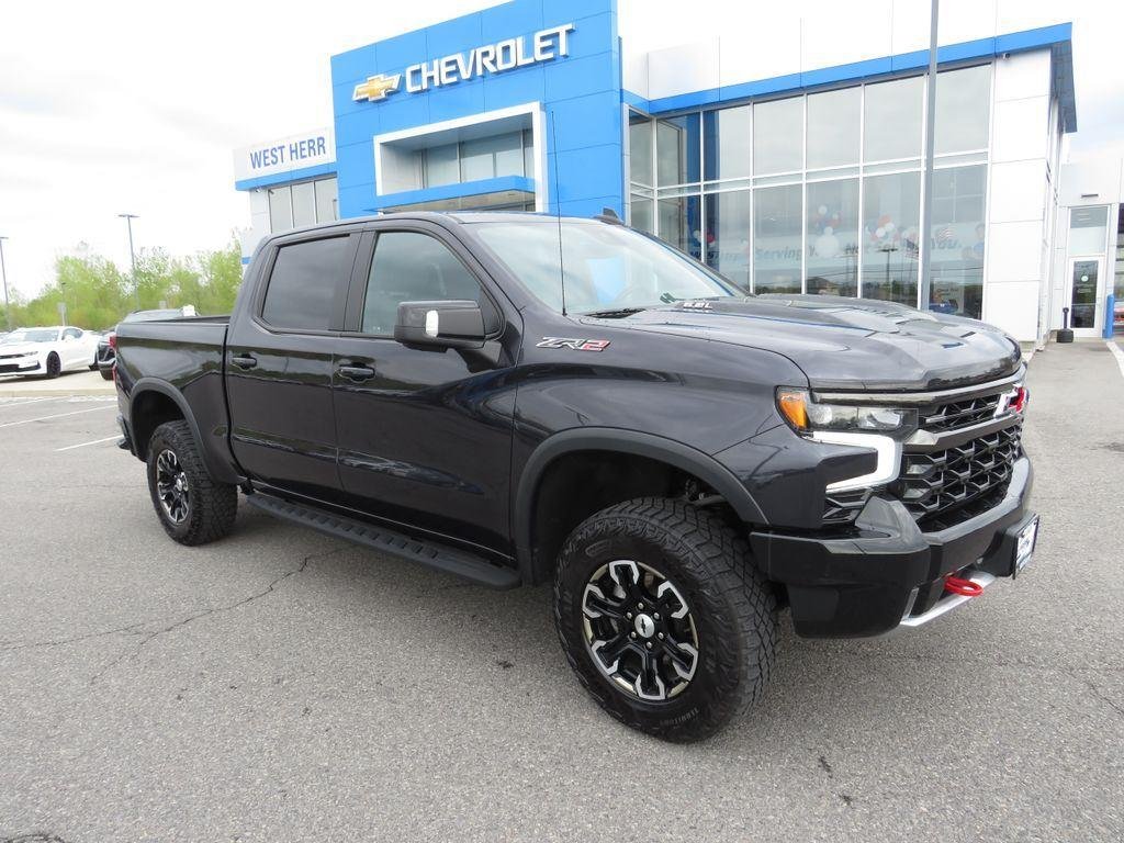 Used 2023 Ash Chevrolet ZR2 image 6