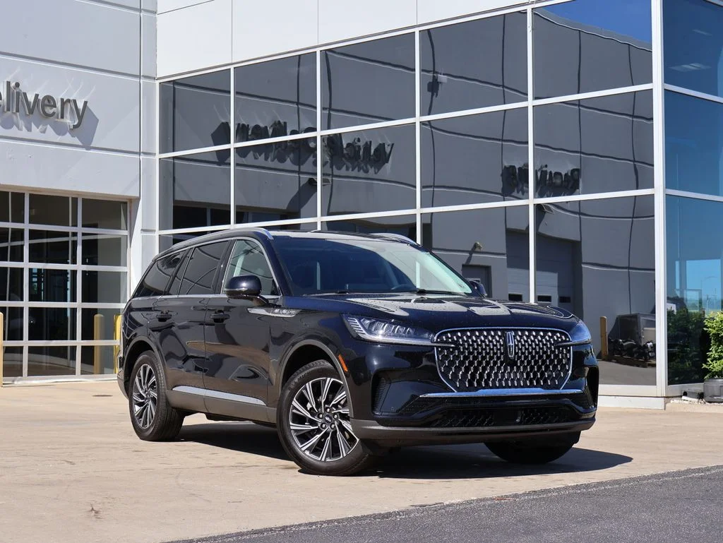 2025 Lincoln Aviator Premiere AWD's photo