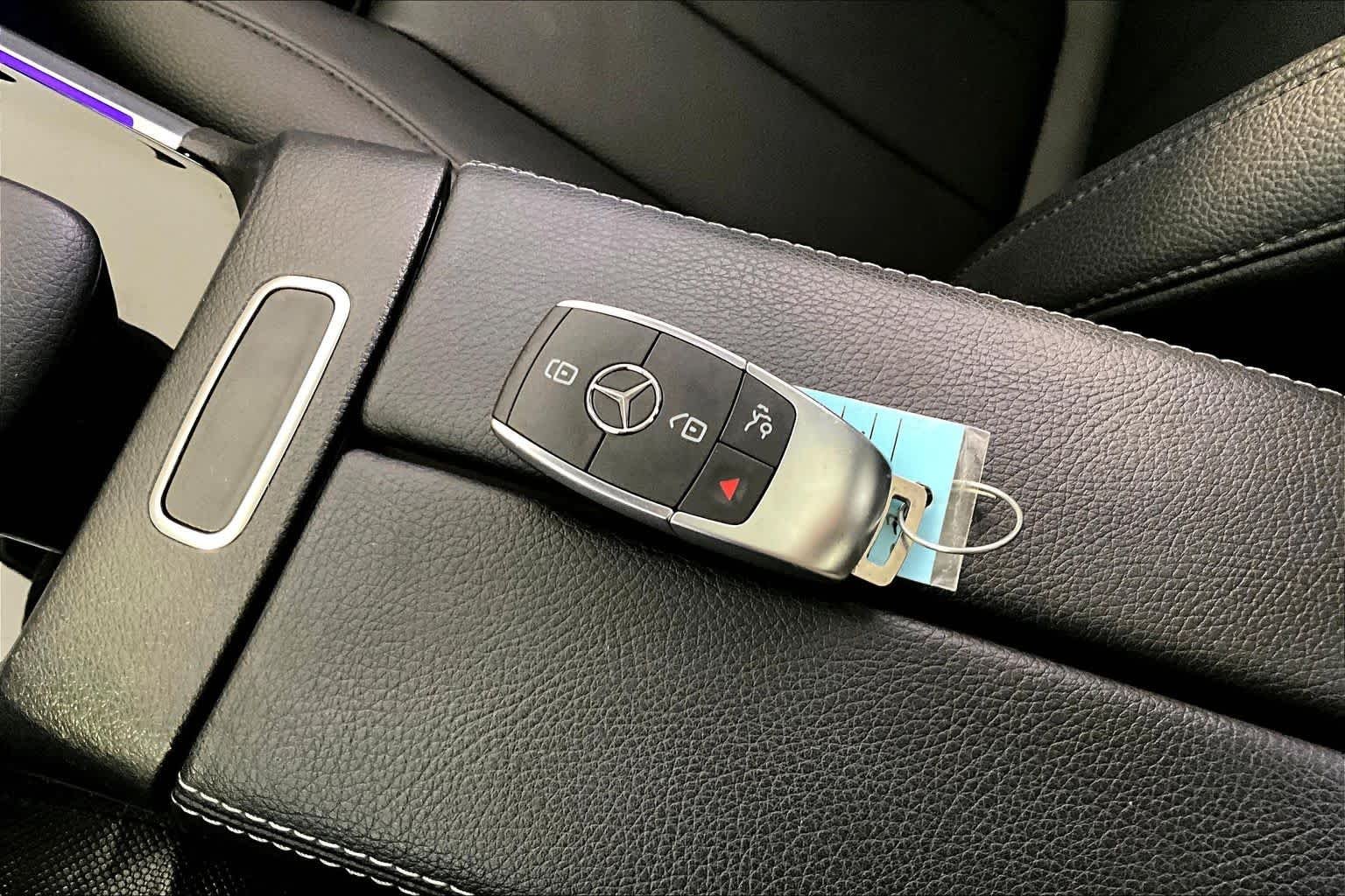 Certified Used 2023 Polar White Mercedes-Benz GLB 250 image 14