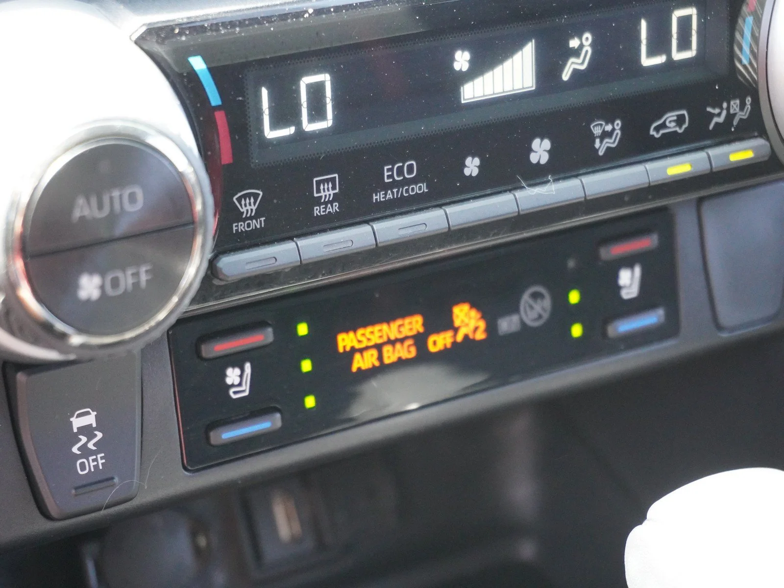 Used 2022 Midnight Black Metallic Toyota XSE image 30