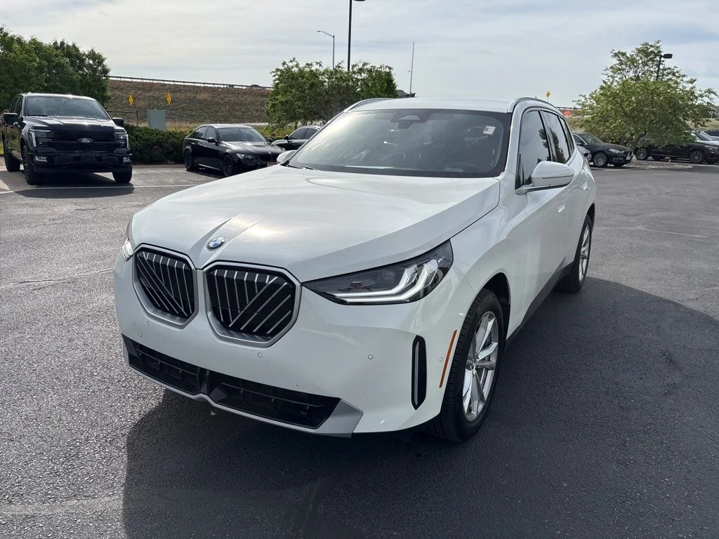 2025 BMW X3 30 XDRIVE's photo