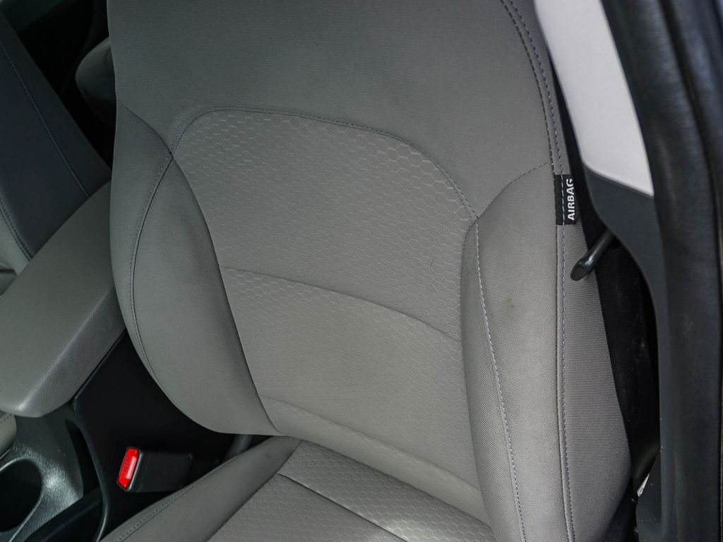 Used 2020 Gray Hyundai SEL image 21