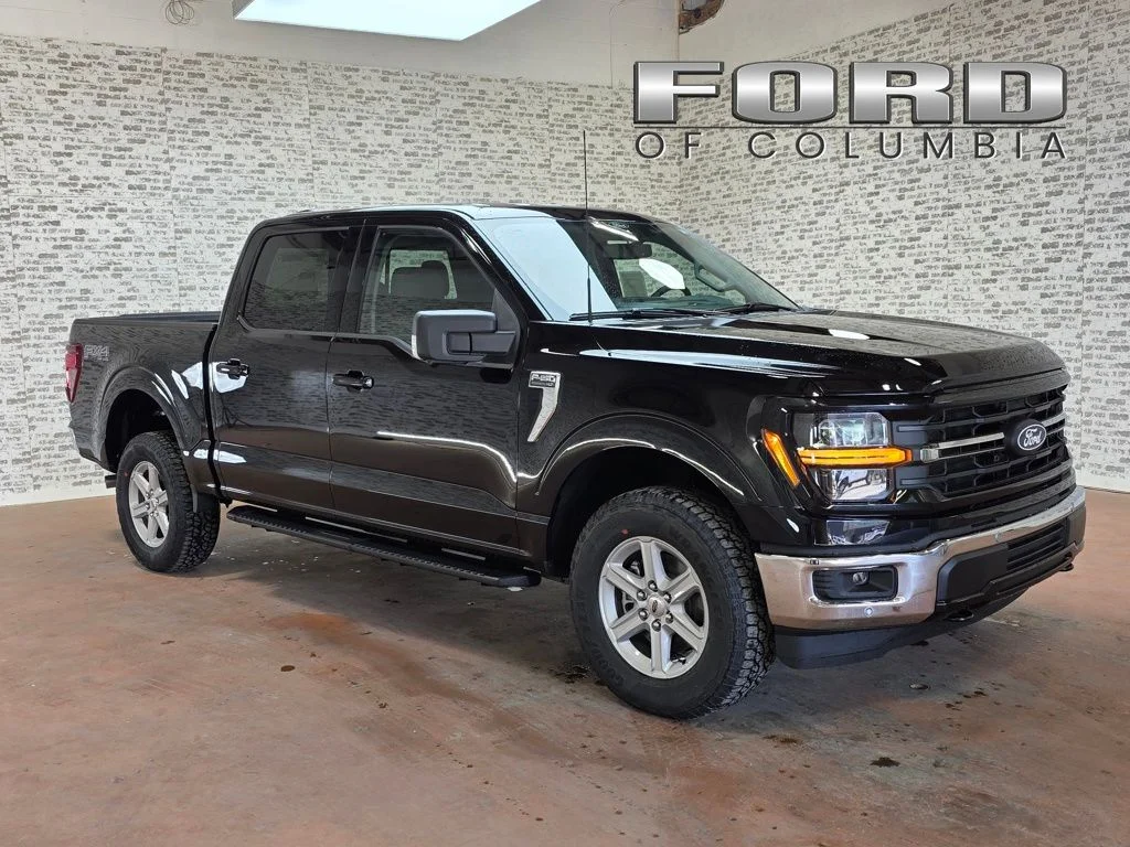 New 2026 Black Ford XLT image 1