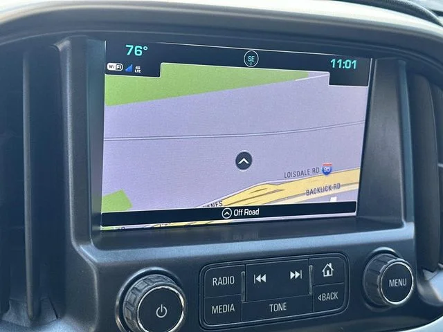 Used 2018 White Chevrolet ZR2 image 3