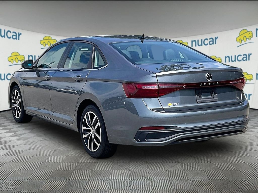 Used 2025 Platinum Gray Metallic Volkswagen 1.5T SE image 4