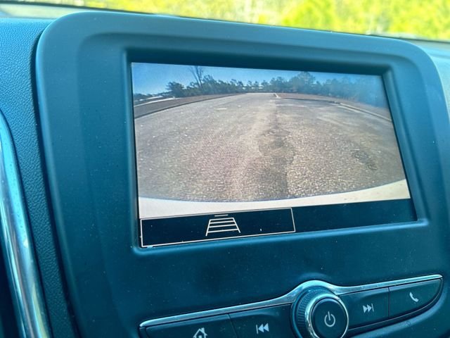 2022 Chevrolet Equinox LS - Photo 21