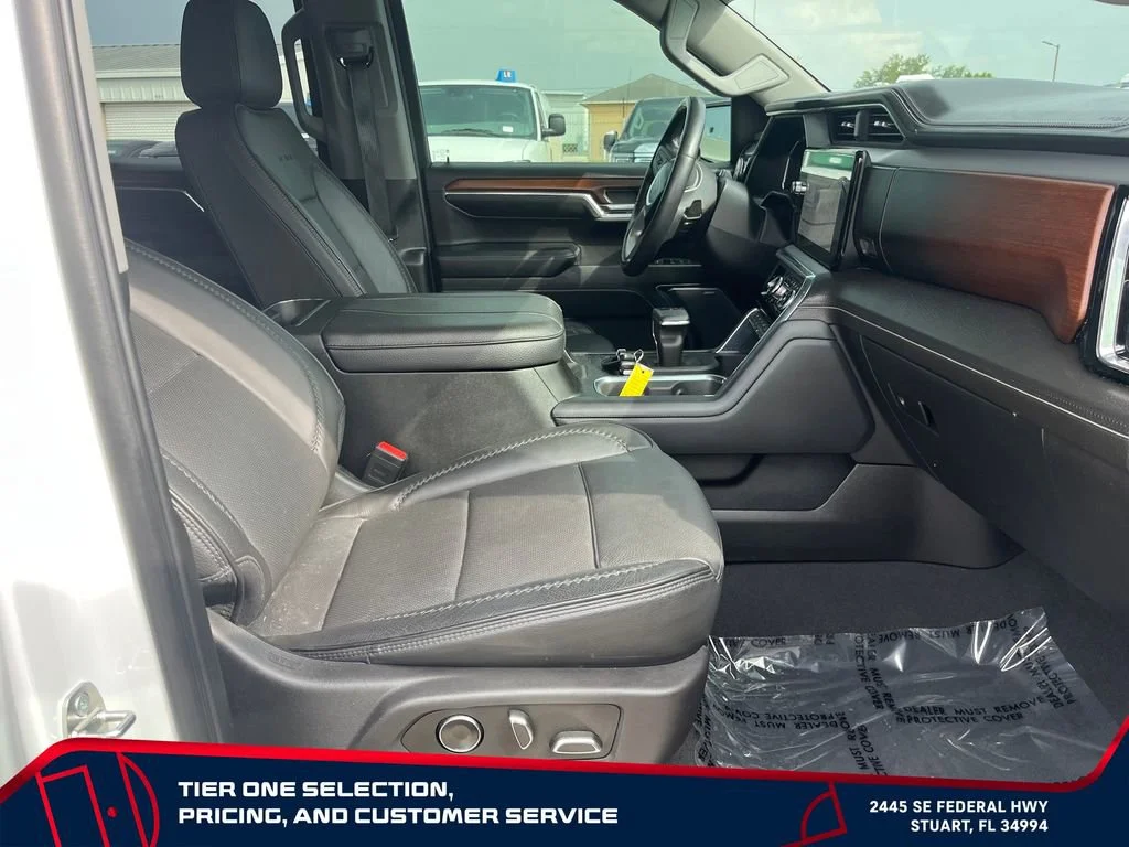 Used 2024 Summit White GMC Denali image 19