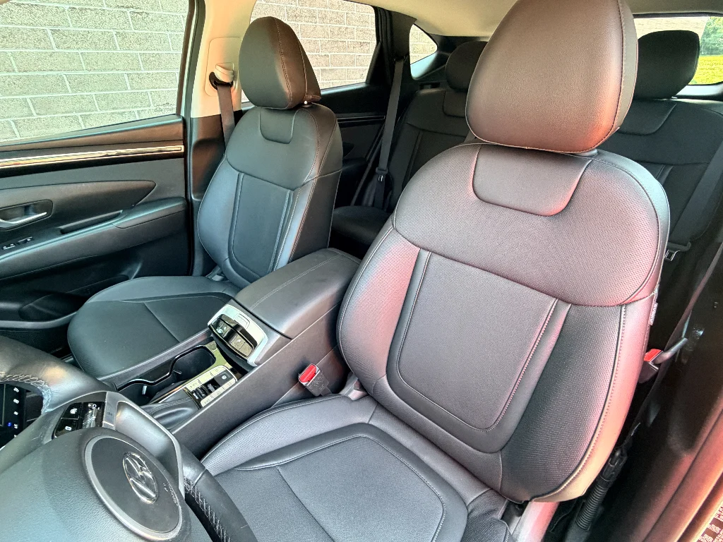 Used 2024 Shimmering Silver Hyundai SEL image 13