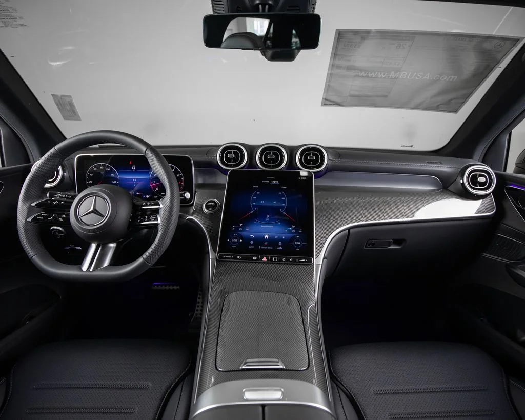 New 2026 Black Mercedes-Benz GLC 300 image 7
