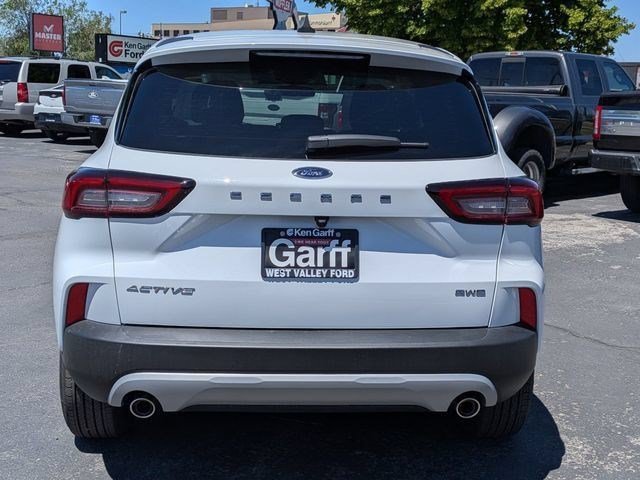 Used 2025 Oxford White Ford Active image 4