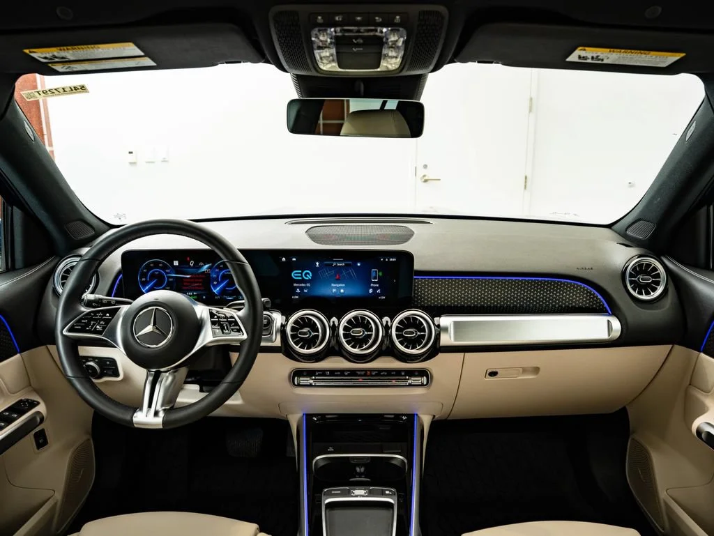 Used 2024 Starling Blue Metallic Mercedes-Benz 300 image 4