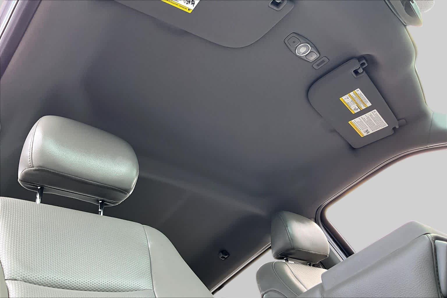 Used 2015 Blue Jeans Metallic Ford XL image 13