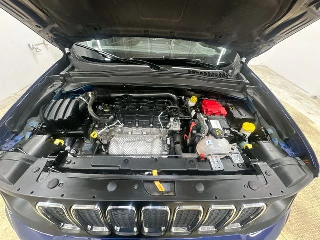 Used 2021 Blue Clearcoat Jeep Latitude image 18