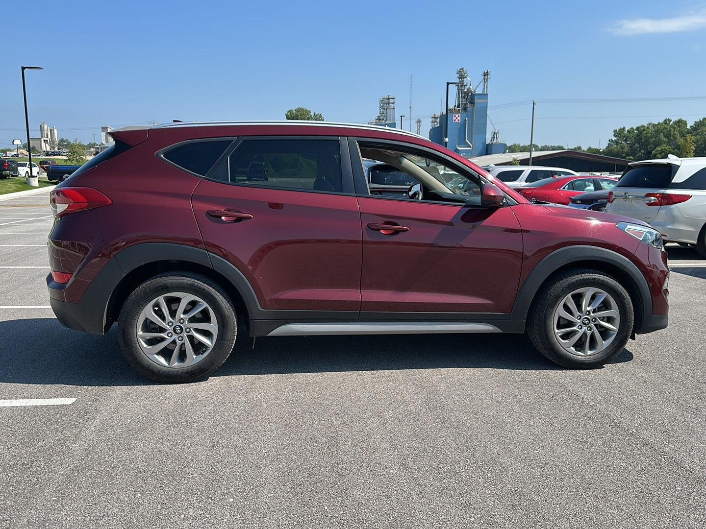 Used 2018 Gemstone Red Hyundai SEL image 4