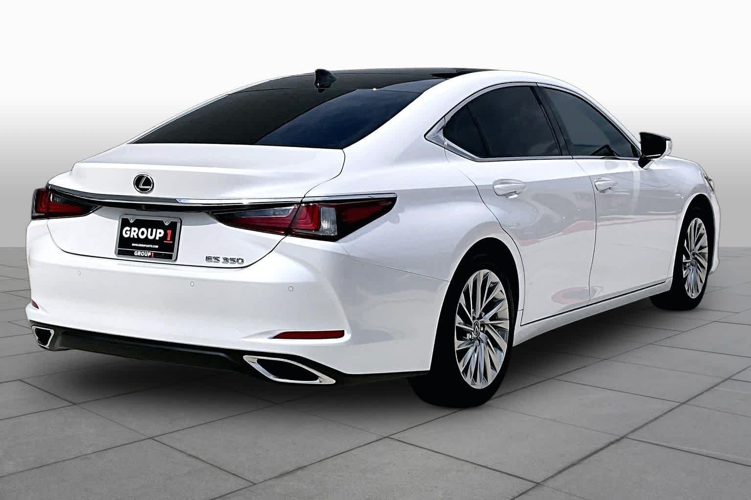 Used 2019 Eminent White Pearl Lexus Ultra Luxury image 12