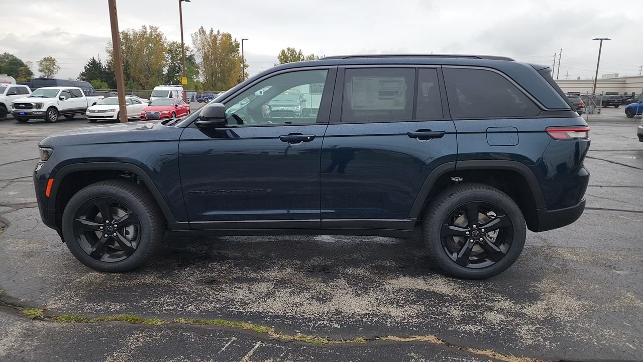 New 2027 Blue Jeep Limited image 5