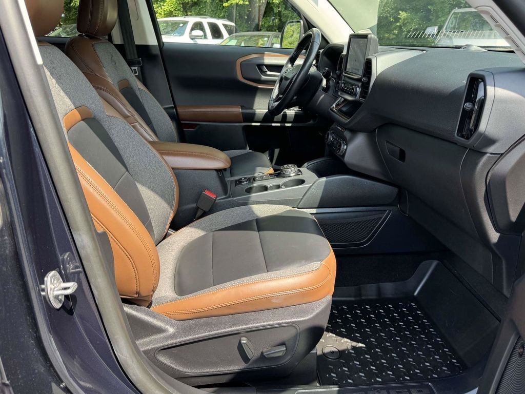 Used 2022 Blue Ford Outer Banks image 15