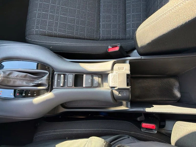 Used 2024  Honda LX image 17