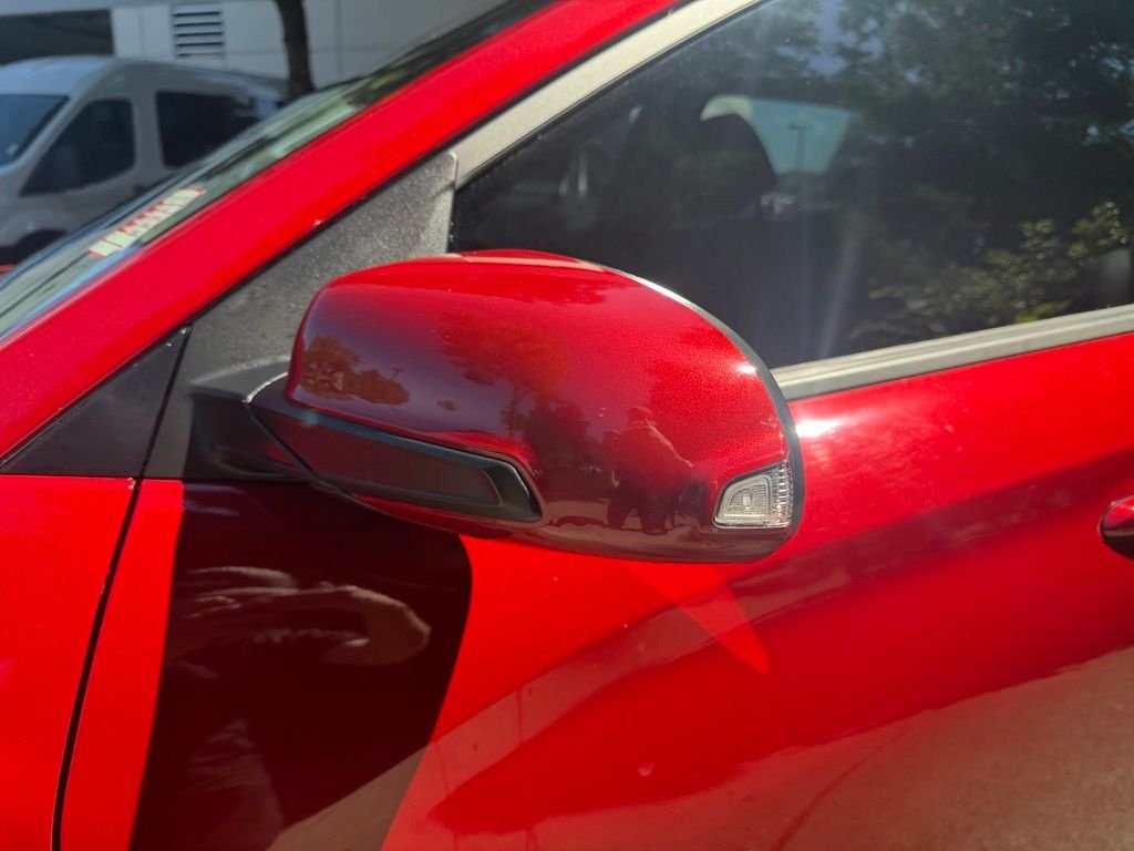 Used 2021 Pulse Red Hyundai Limited image 10
