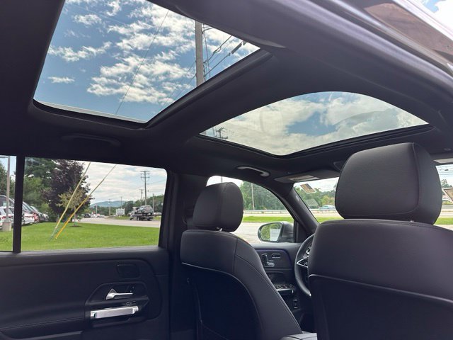 New 2026 Mountain Grey Metallic Mercedes-Benz GLB 250 image 77