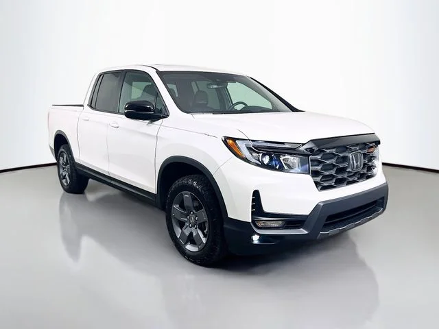 Certified Used 2025 Platinum White Pearl Honda AWD TRAILSPORT image 25