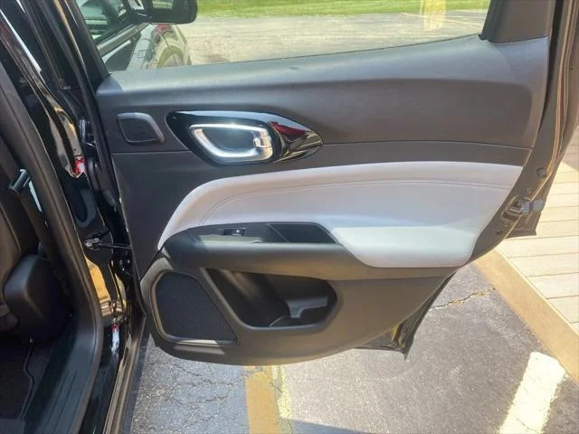 2025 Jeep Compass Limited - Photo 29