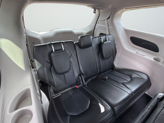 Used 2024 White Chrysler Touring L image 12