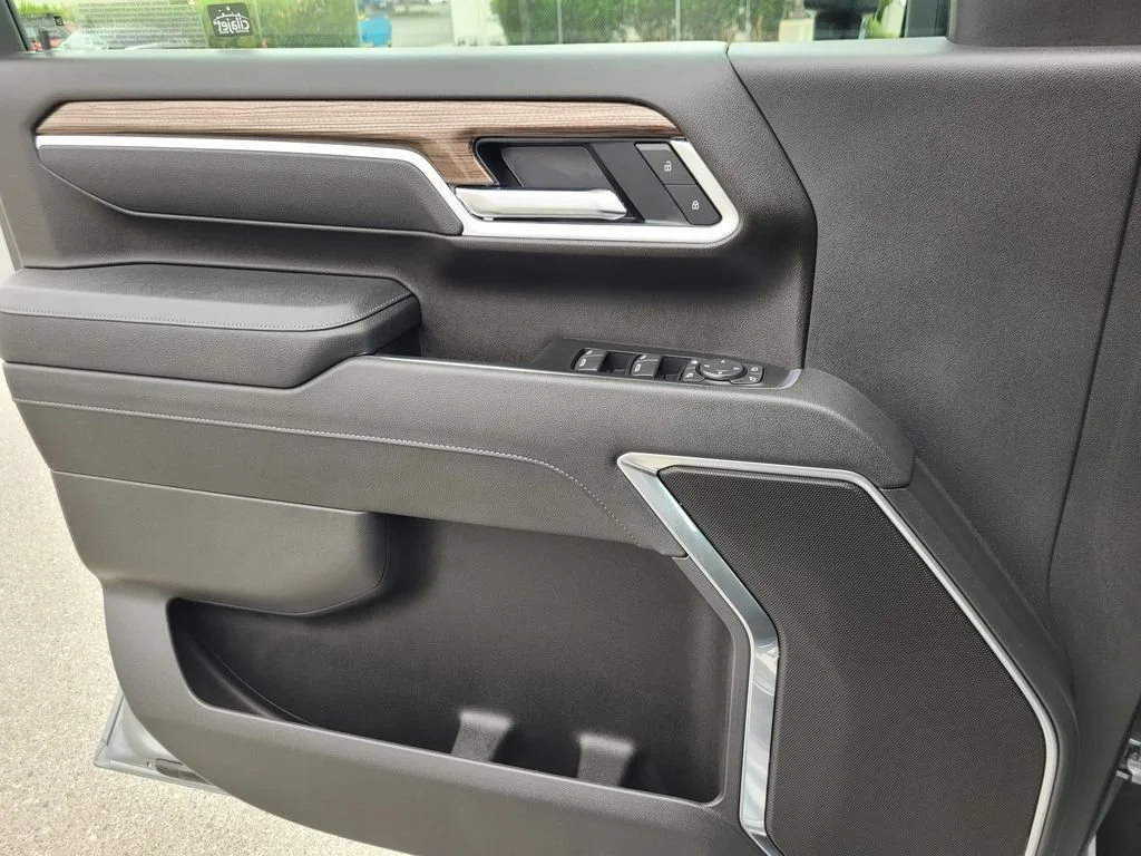 2026 Chevrolet Silverado 3500 HD LT - Photo 24
