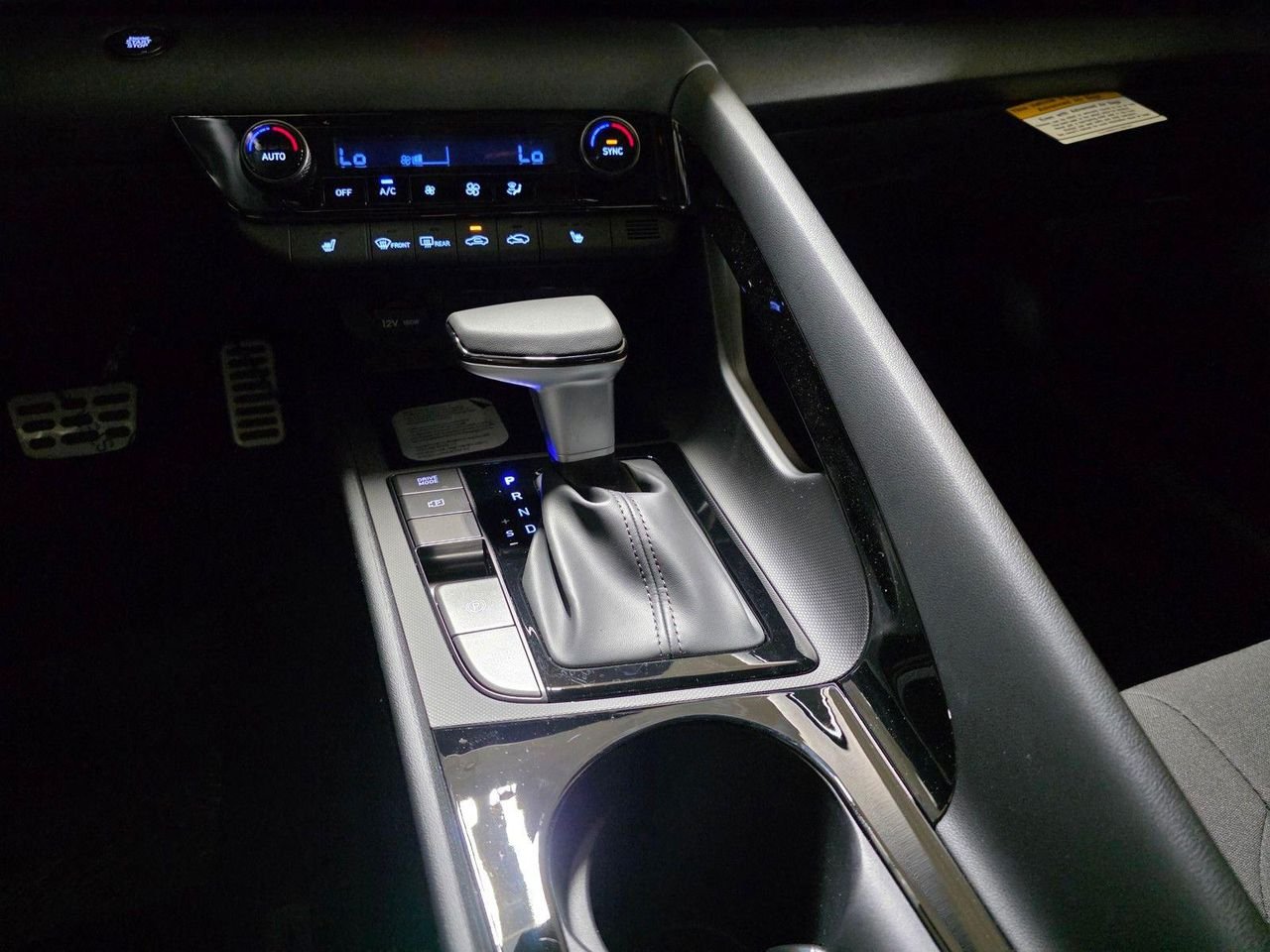 New 2026 Serenity White Hyundai SEL Sport Premium image 27