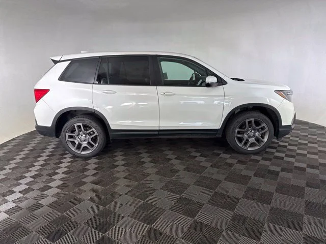 Certified Used 2023 White Honda EX-L image 4