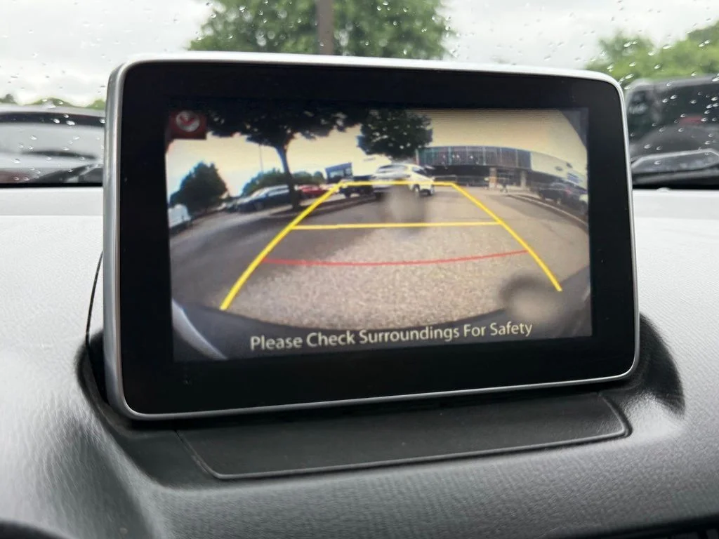 Used 2017 White Mazda Grand Touring image 18