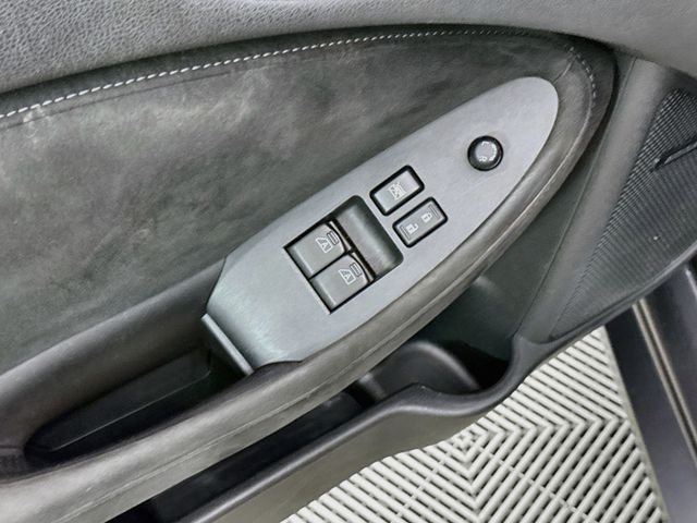 Used 2017 Gray Nissan Touring image 17